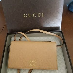 NWT Gucci Swing Wallet with Strap